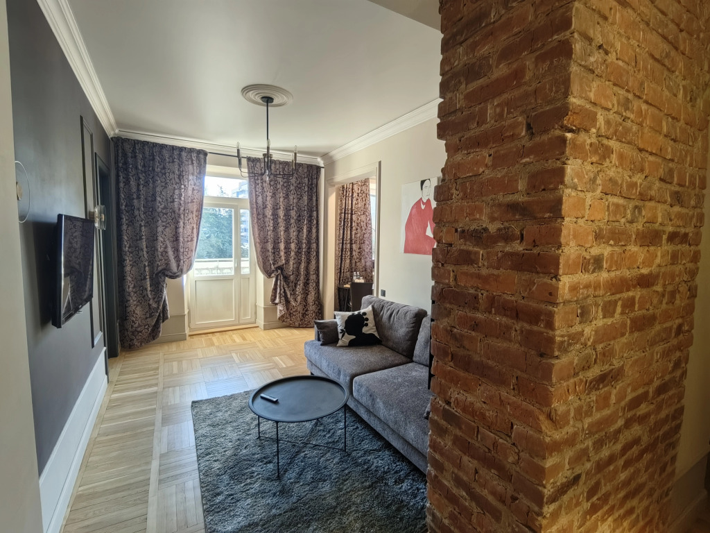 Апартаменты InerLoft 10 City centre, Free Parking Wi-Fi 100/50 Smart TV