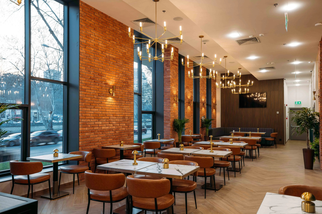 Hotel Monday by DNT Group