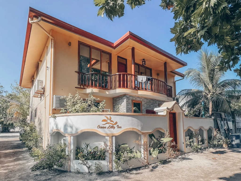 Отель Ocean Lilly Inn