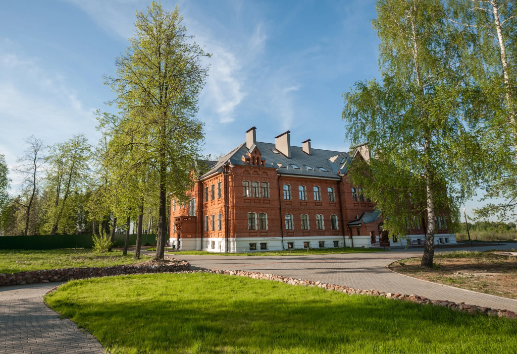 Загородный клуб Малиновая Слобода