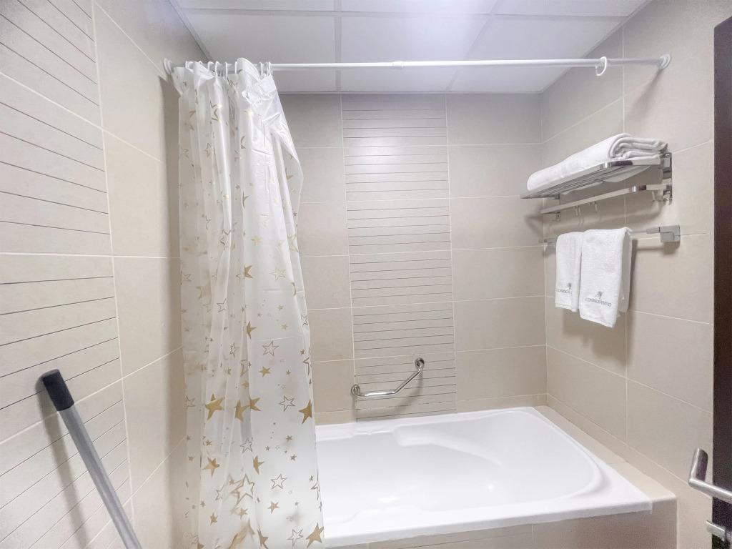 Апартаменты Cosmos Living Luxurious Suite Near Dubai Marina