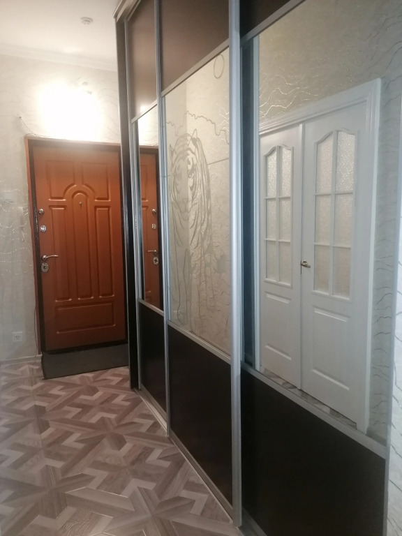 Квартира на улице Героев Самотлора 23