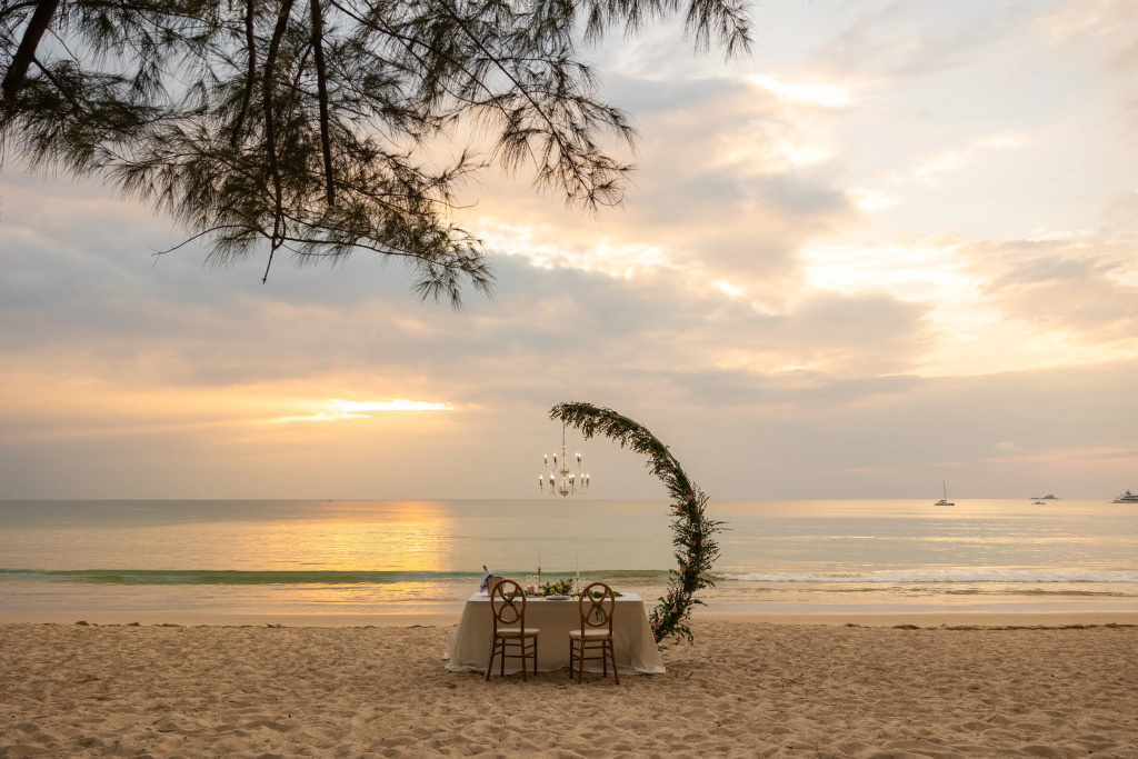 Курортный Отель Kora Beach Resort Phuket