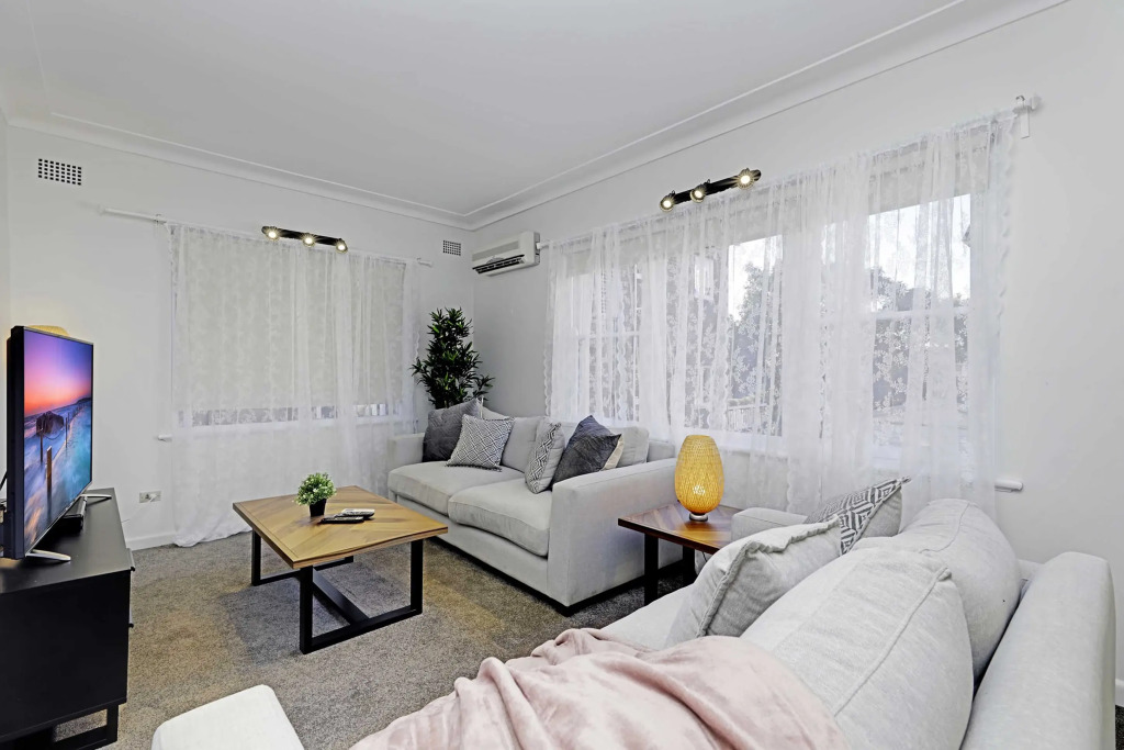 Апартаменты Private Beach House in Bondi