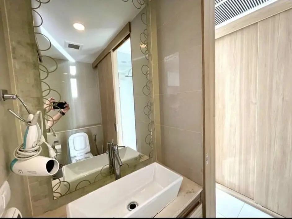 The Riviera Wongamat Hong Apartment
