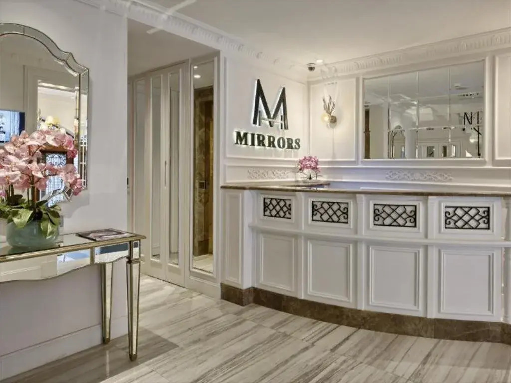 Mirrors Hotel İstanbul Taksim City Center