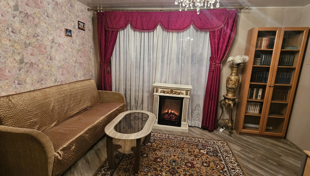 Квартира Двухкомнатная с КАМИНОМ на Набережной