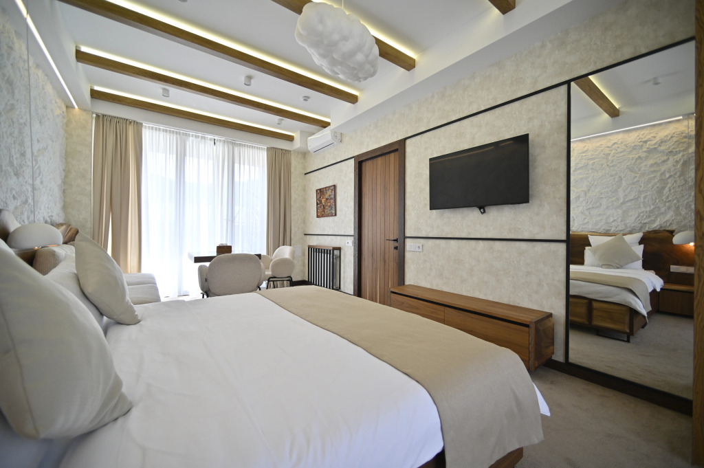 Отель Escapes Boutique Hotel & Restaurant