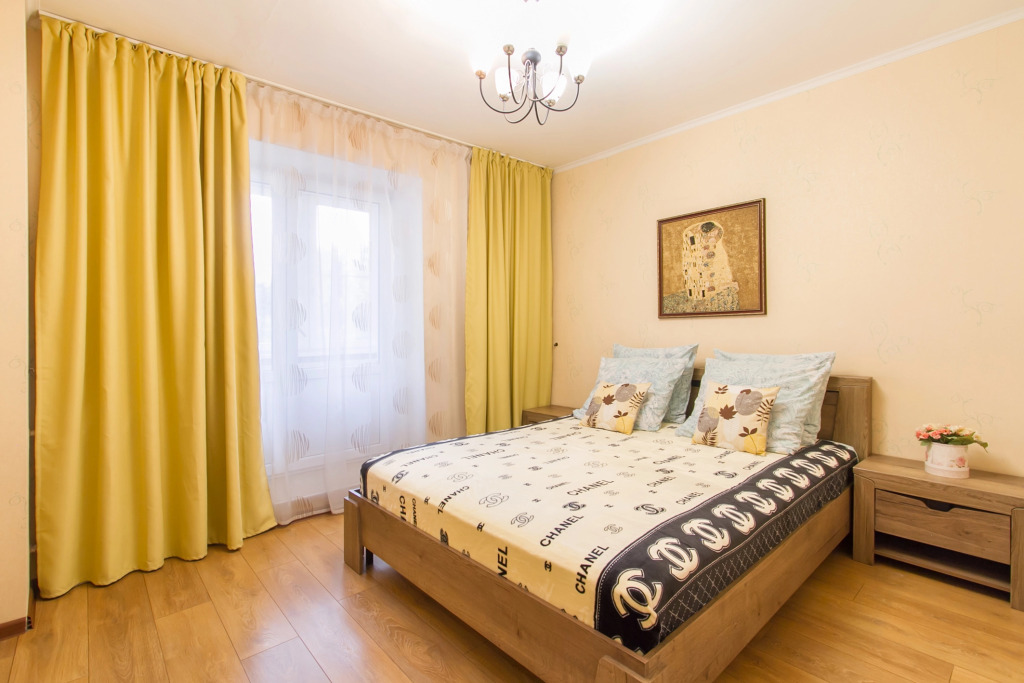 Apartment On Perevertkina 24а