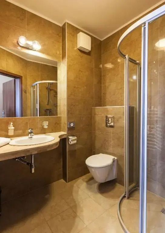 Amber Hotel
