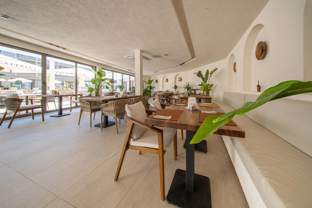 Prive Side Suite & Spa Hotel