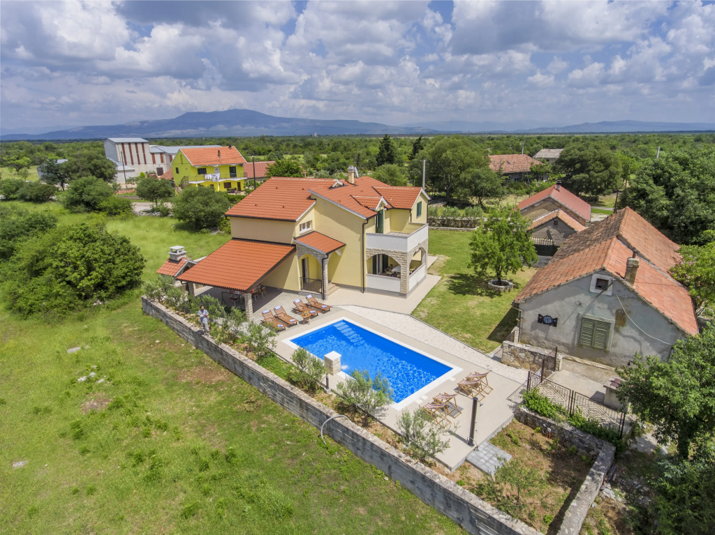 Villa Pletikosa