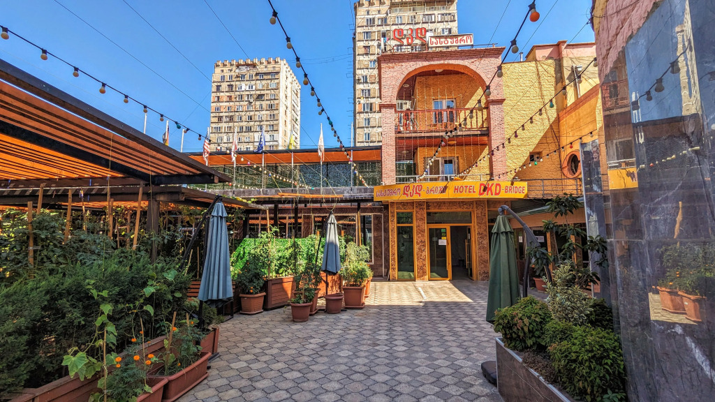 Dkd-bridge Hotel
