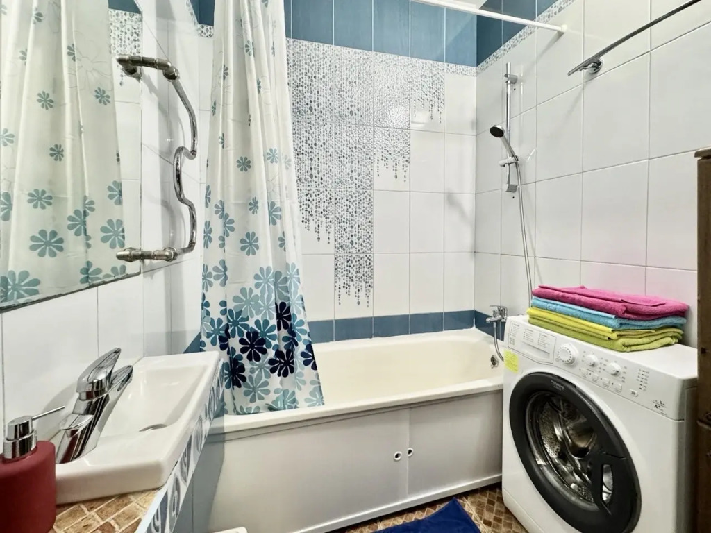 Квартира InRoomSPb на Энгельса 136