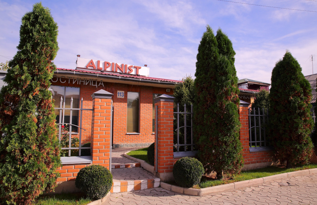 Alpinist Hotel