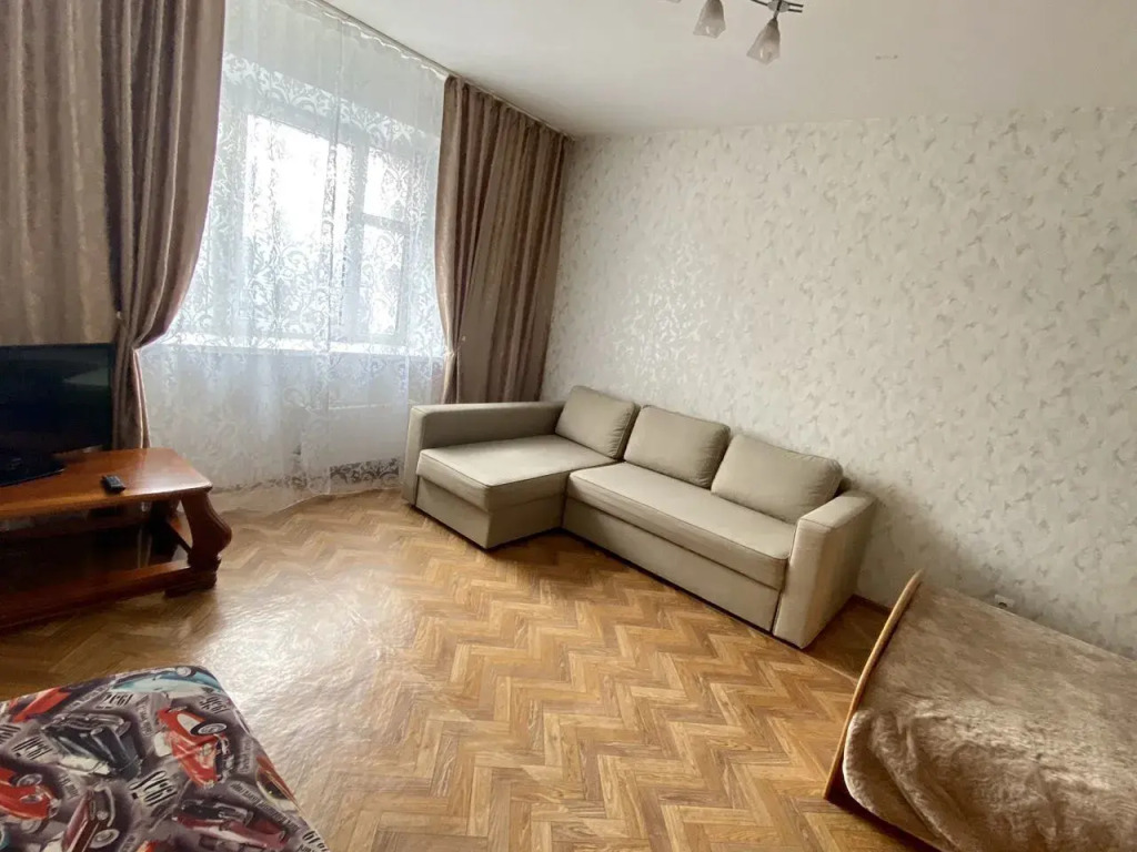 Квартира на улице Алексеева 89 (15 этаж)