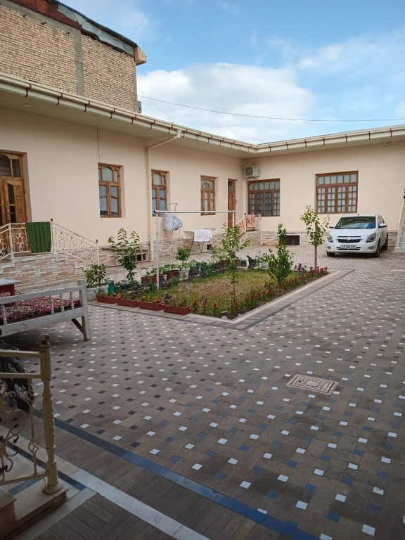 Raxmatjon Guest House