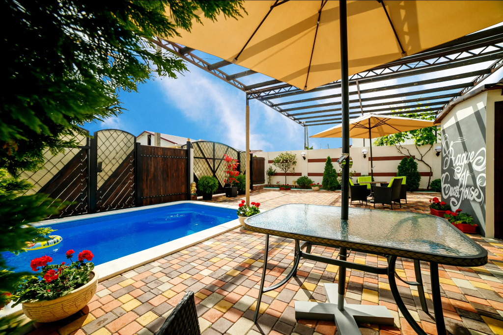 Меблированные комнаты Villa Village (Вилла в деревне Кабардинка)