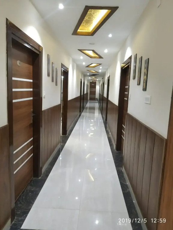 Отель Shri Sai Hotel