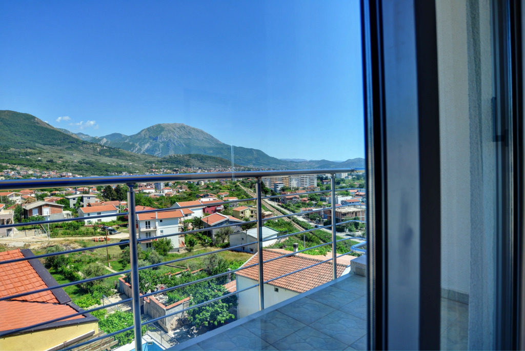 Апартаменты LuxApart Monte