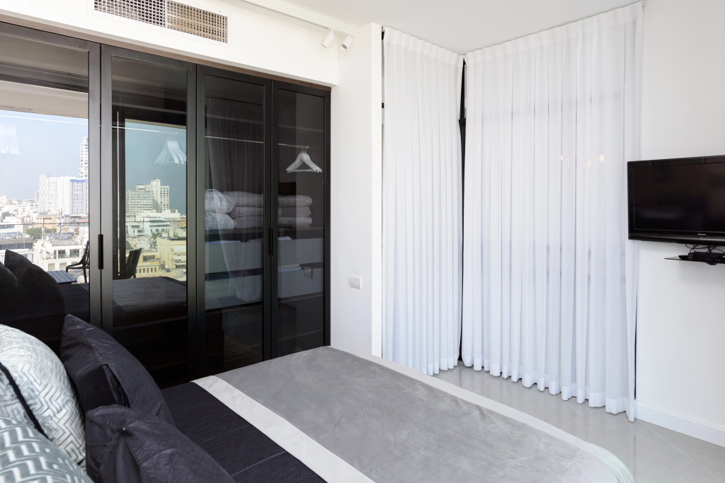 Апартаменты High End & City View by FeelHome