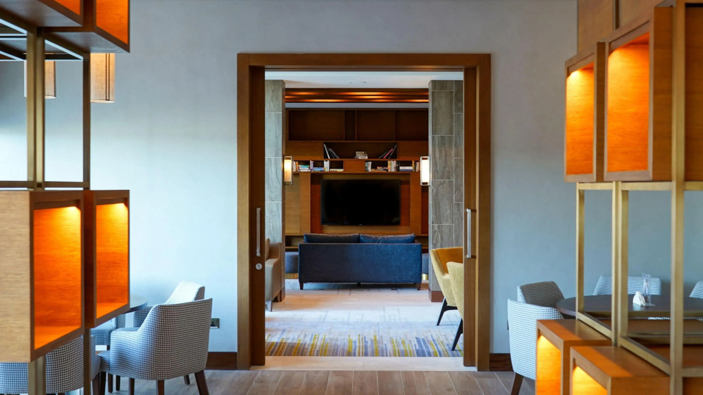 Staybridge Suites Dubai Al-Maktoum Airport by IHG