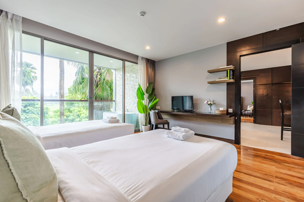 Апартаменты Majestic 2BR Residence with garden view in Regent