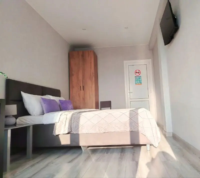 River House Apartments