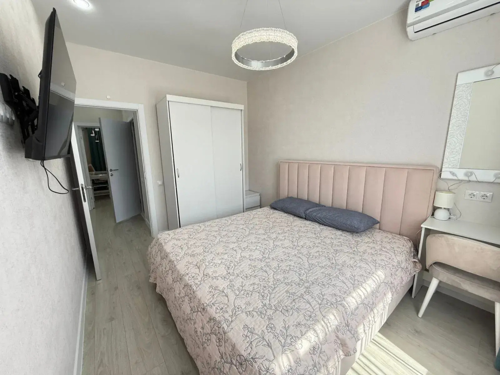 Квартира с Бассейном в ЖК Кипарис 18