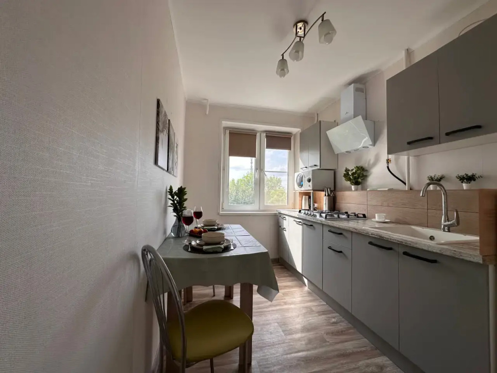 Apartament 52 на улице Челюскинцев 15