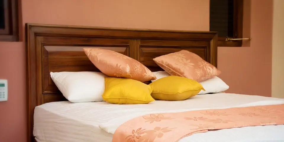 Airport Villa