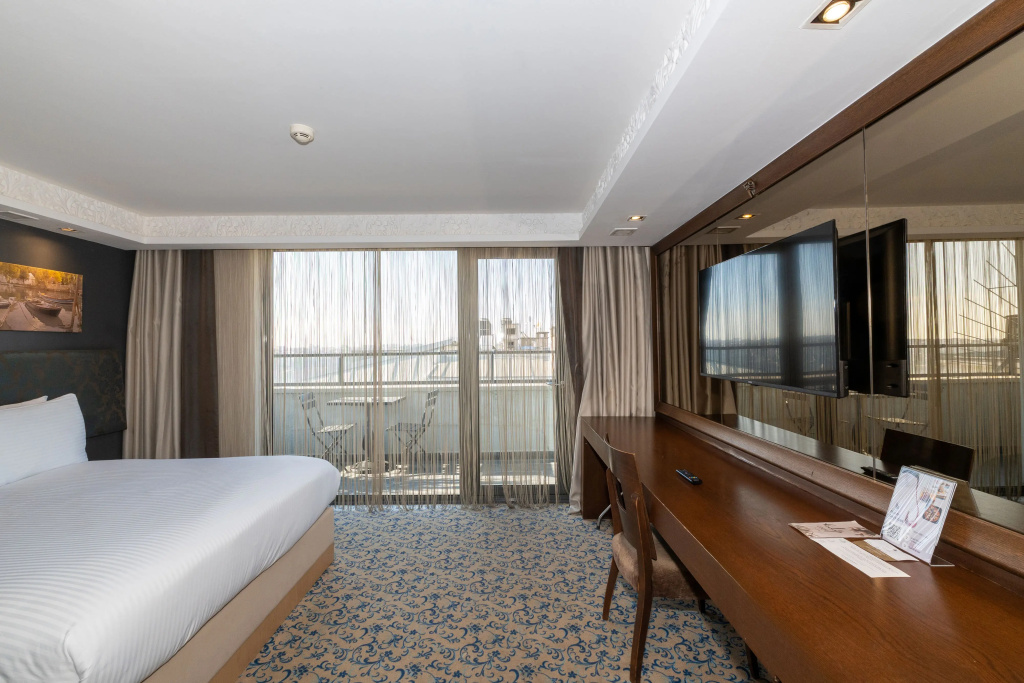 Pera Tulip Hotel & SPA