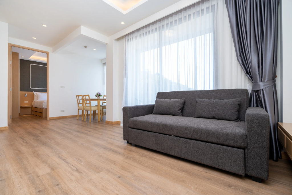 Отель Aristo Beach Resort condo by Roominger