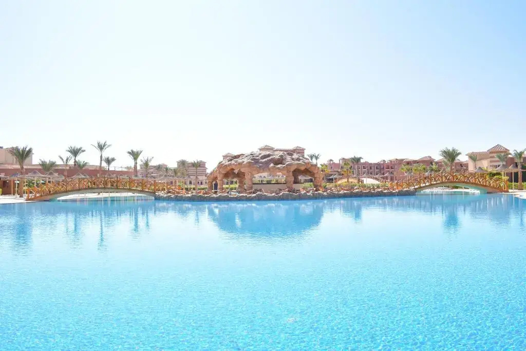 Курортный отель Parrotel Lagoon Waterpark