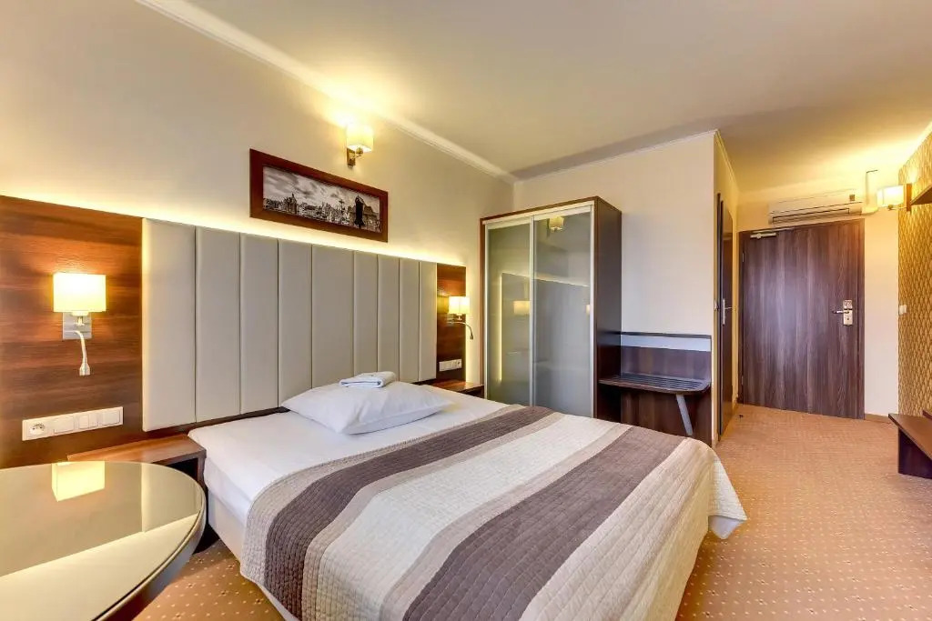 Amber Hotel