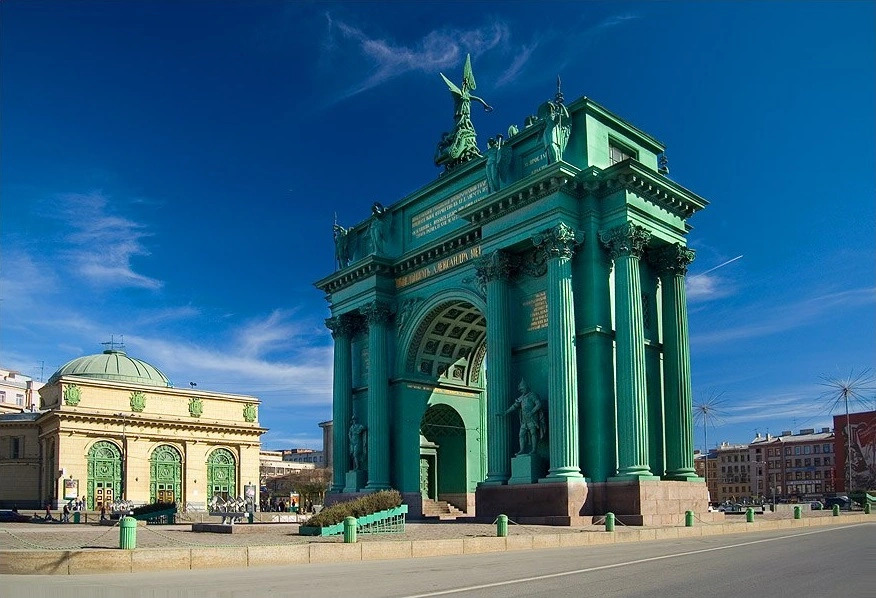 Жилое помещение у метро Нарвская