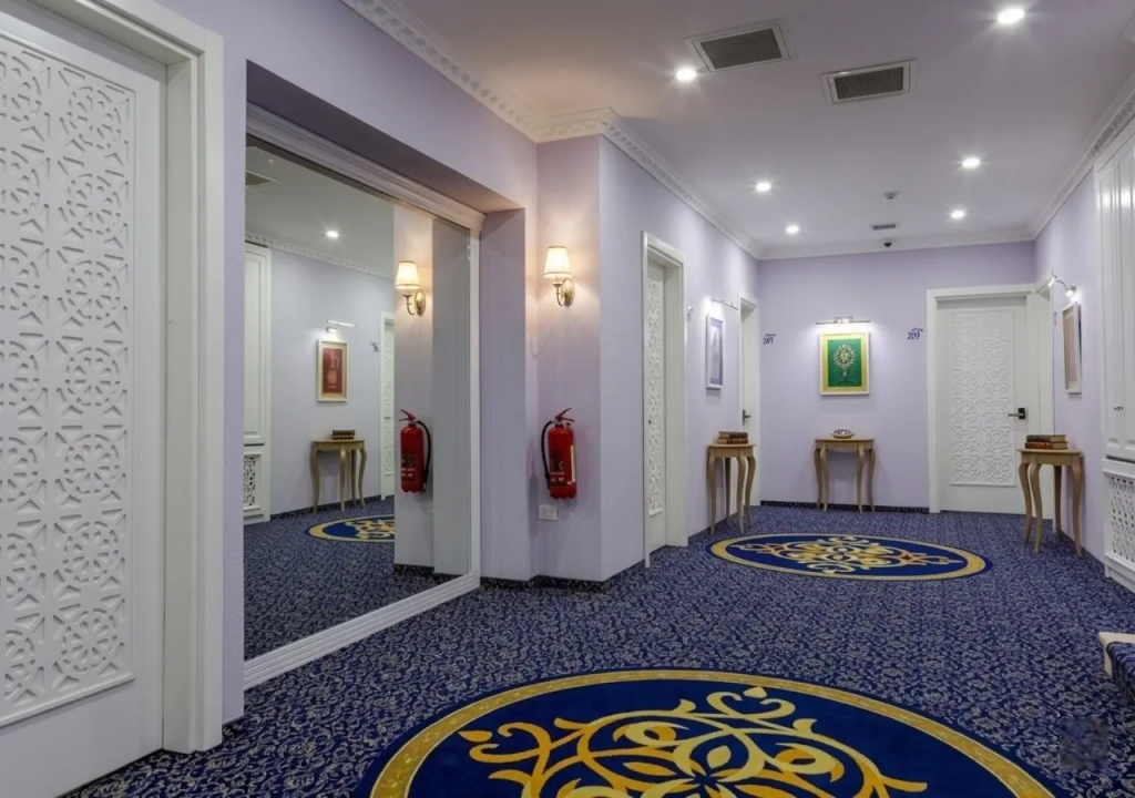 Отель Seven Palace