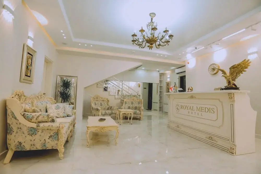 Отель Royal Medis
