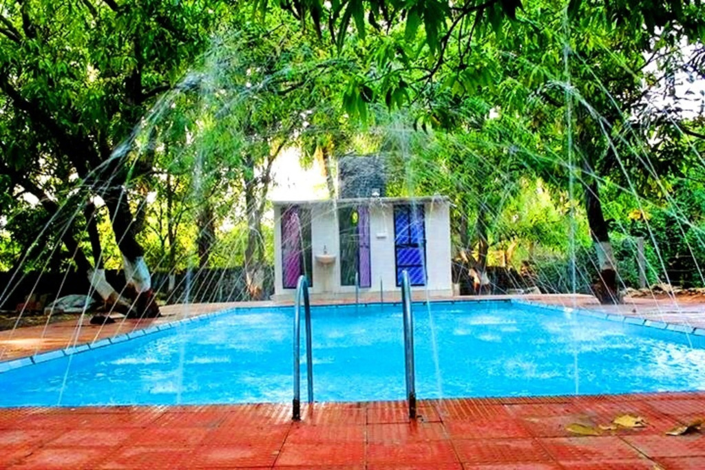 The Wilds Villa Gir - A Riverside Resort Hotel