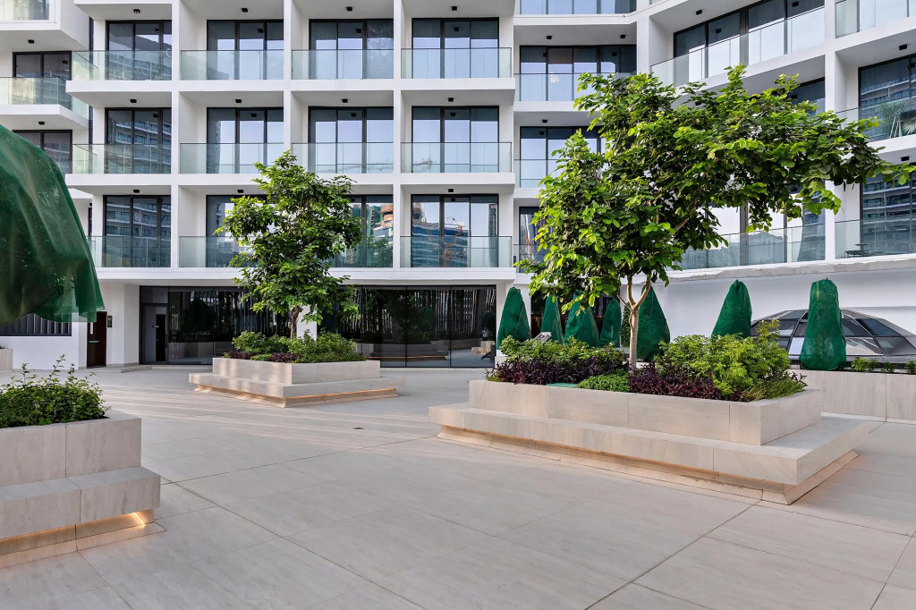 Апартаменты Modern Studio at Paragon