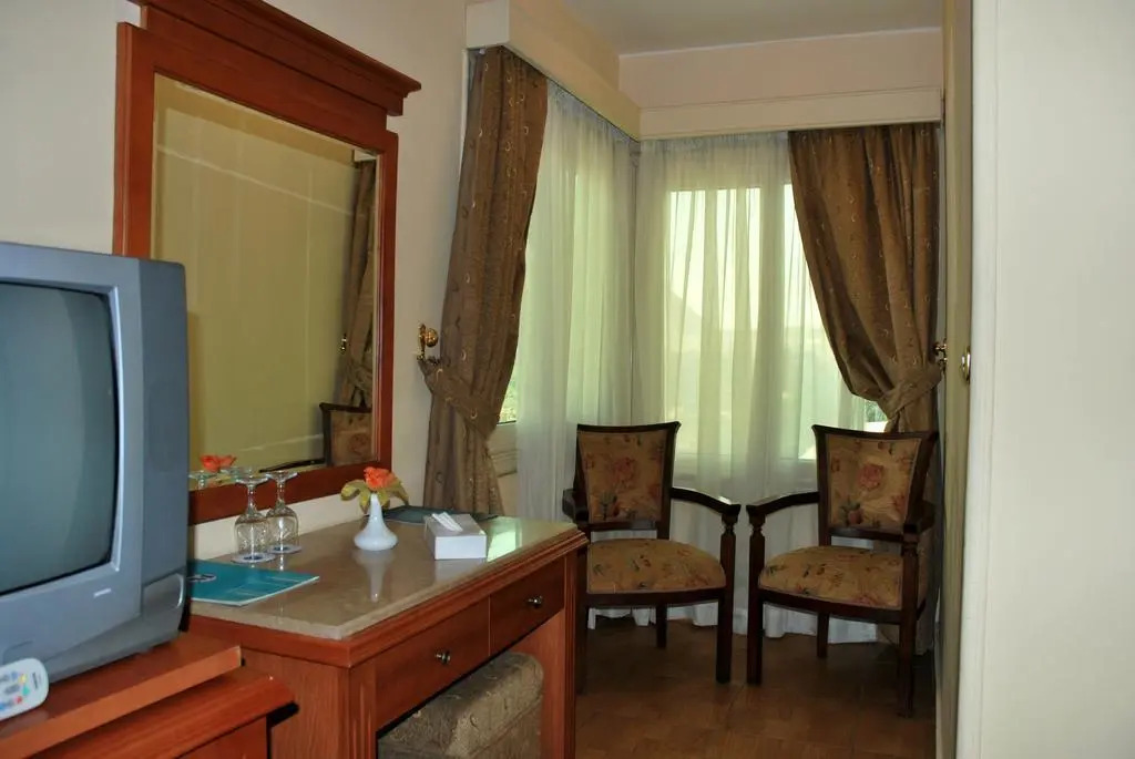 Курортный отель Tiba Pyramids Hotel Resort