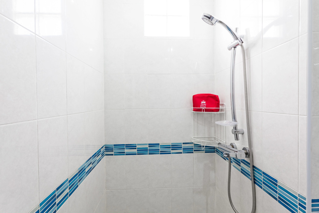 Отель ZEN Rooms Patong Soi Chuwong