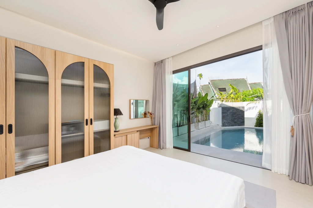 Villa Plunge Modern 2-Bedroom with Private Pool