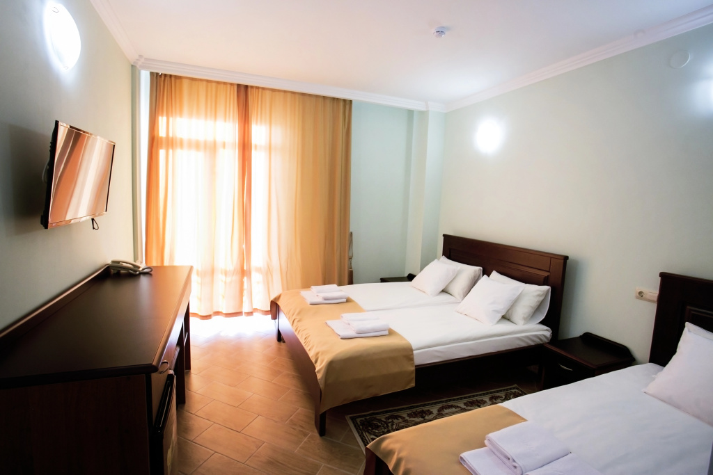 Hotel ACRA