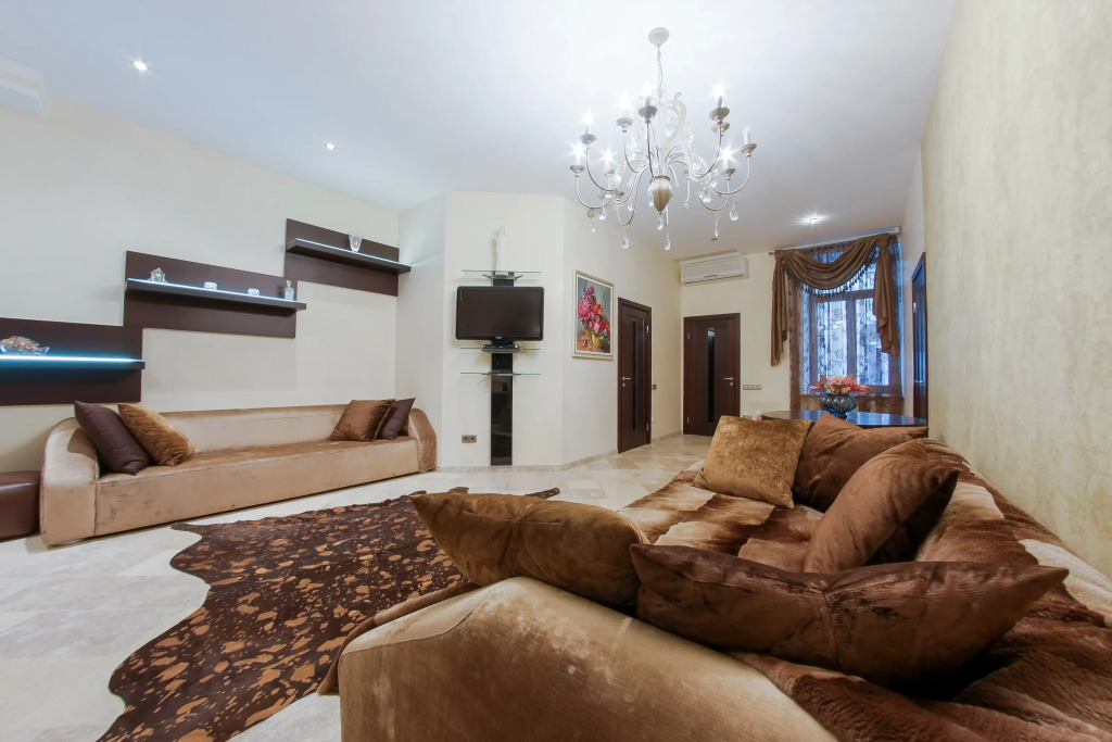 Hi-Tech Home Apartments 3