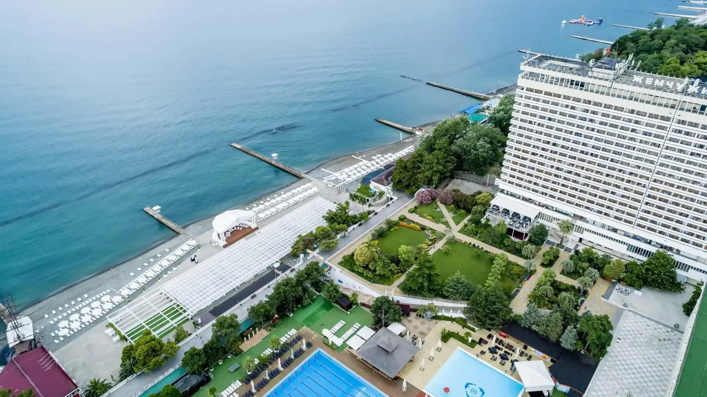 Апартаменты 4к улучшенные, 130м. Первая линия. 200м до моря