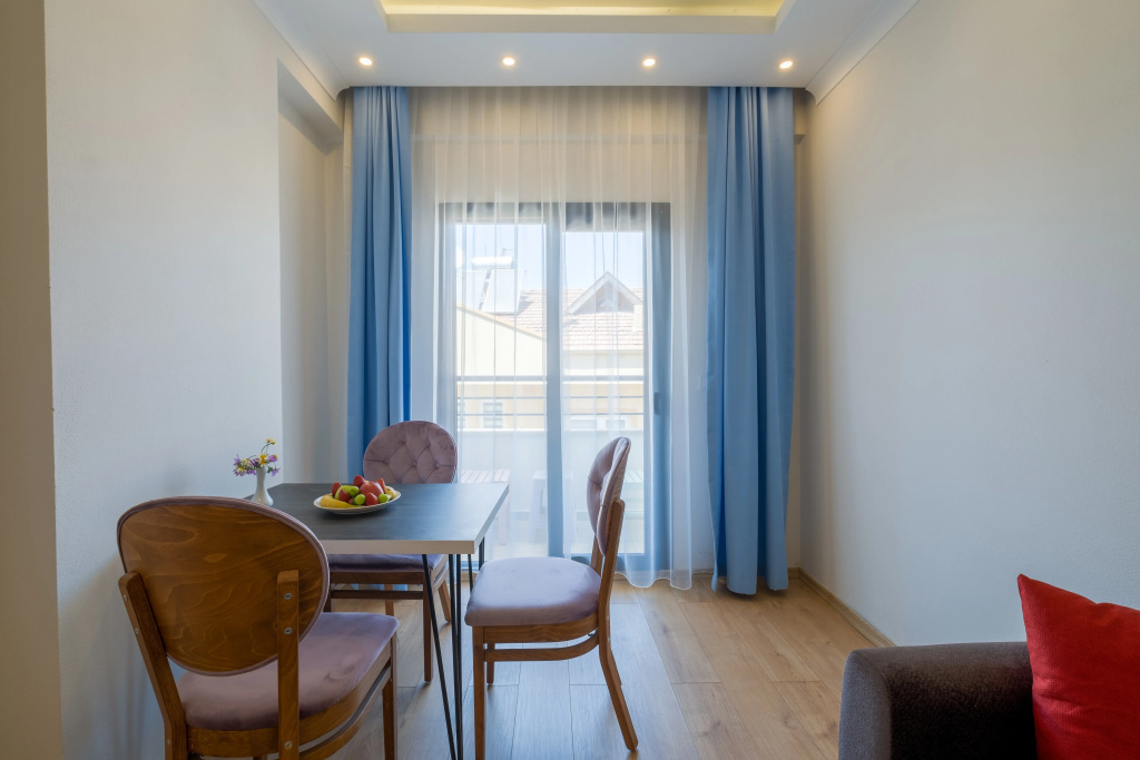 Хостел Tanrise City House
