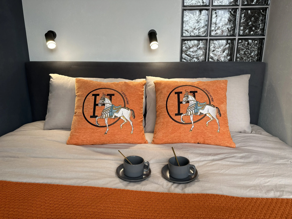 Апартаменты Table bed love apart