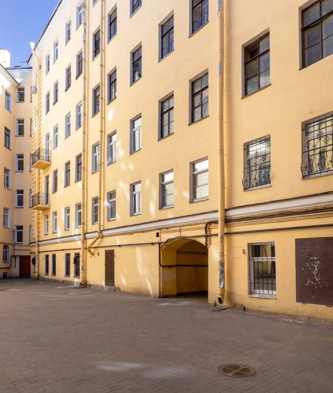 Классическая петербургская квартира в духе ХХ века