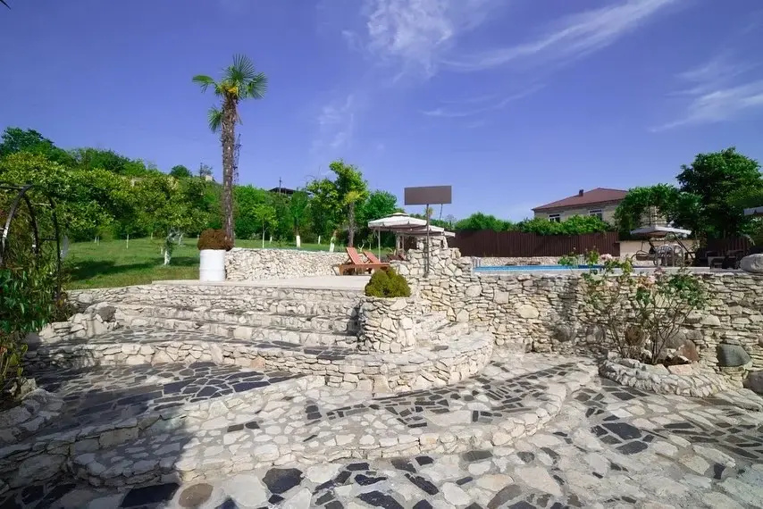 Paradise Hotel